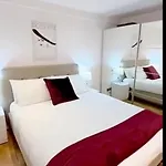 Center London Apartment